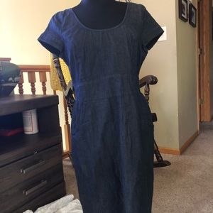 Beautiful CALVIN KLEIN dress